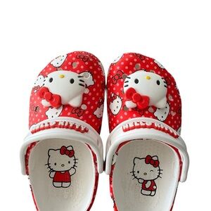 CROCS x Hello Kitty
